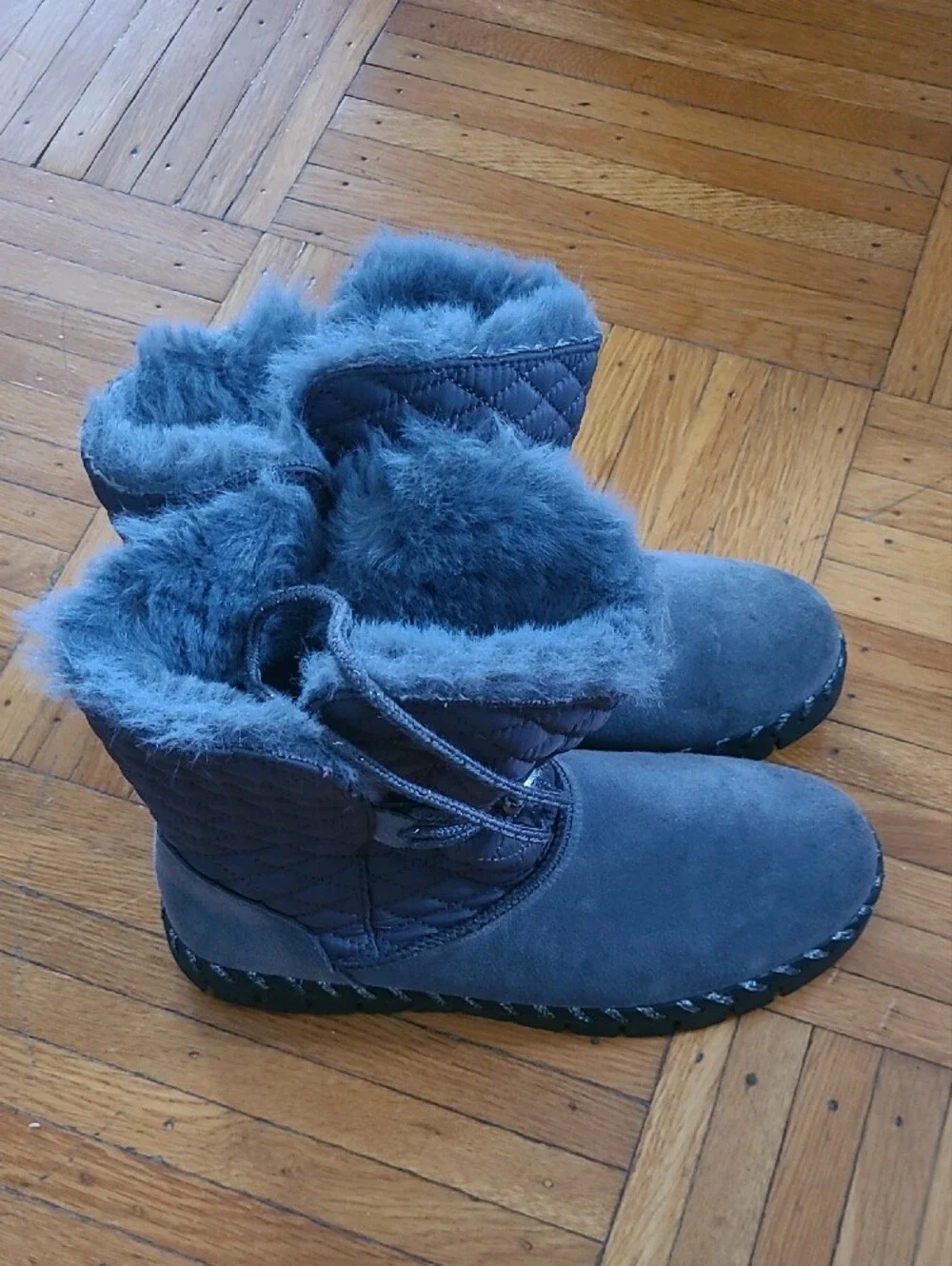 Muk Luks Women's Gray Faux-Fur Winter Boots